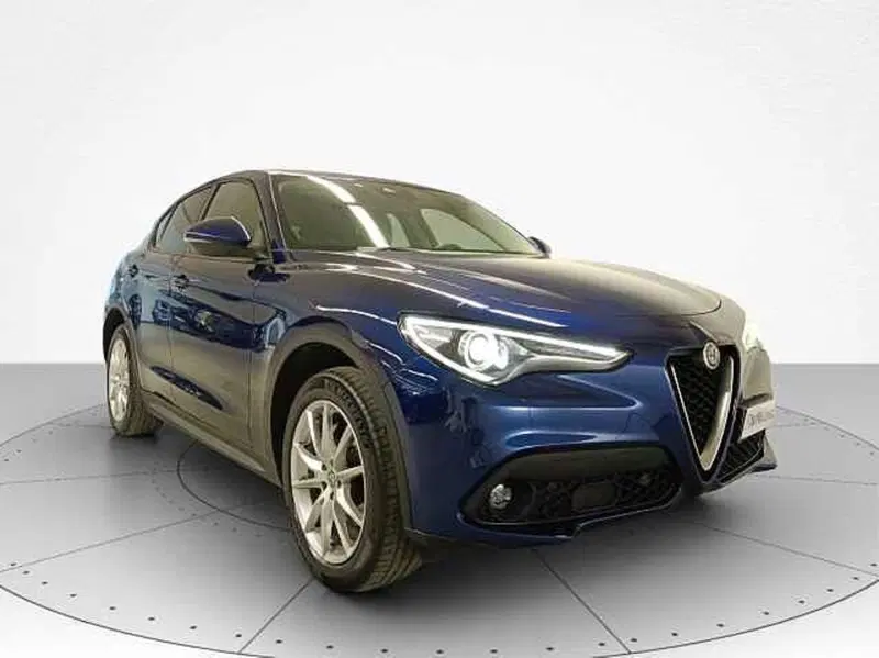 Alfa Romeo Stelvio usata a Teramo (6)