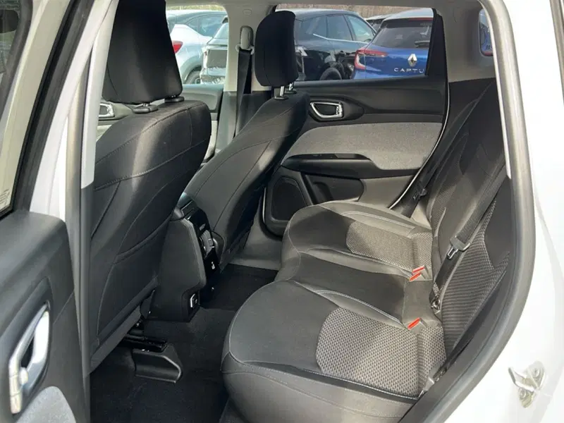Jeep Compass usata a Latina (12)