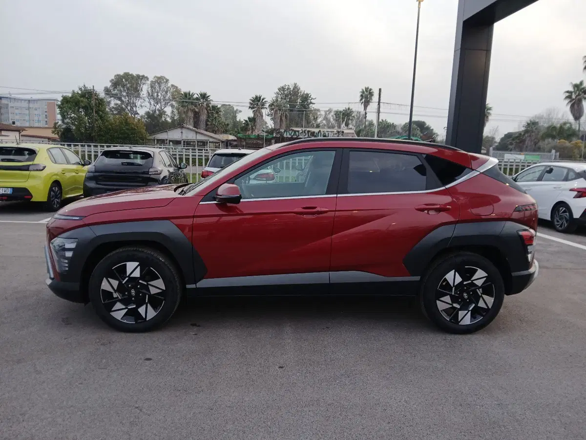 Hyundai Kona nuova a Latina (7)