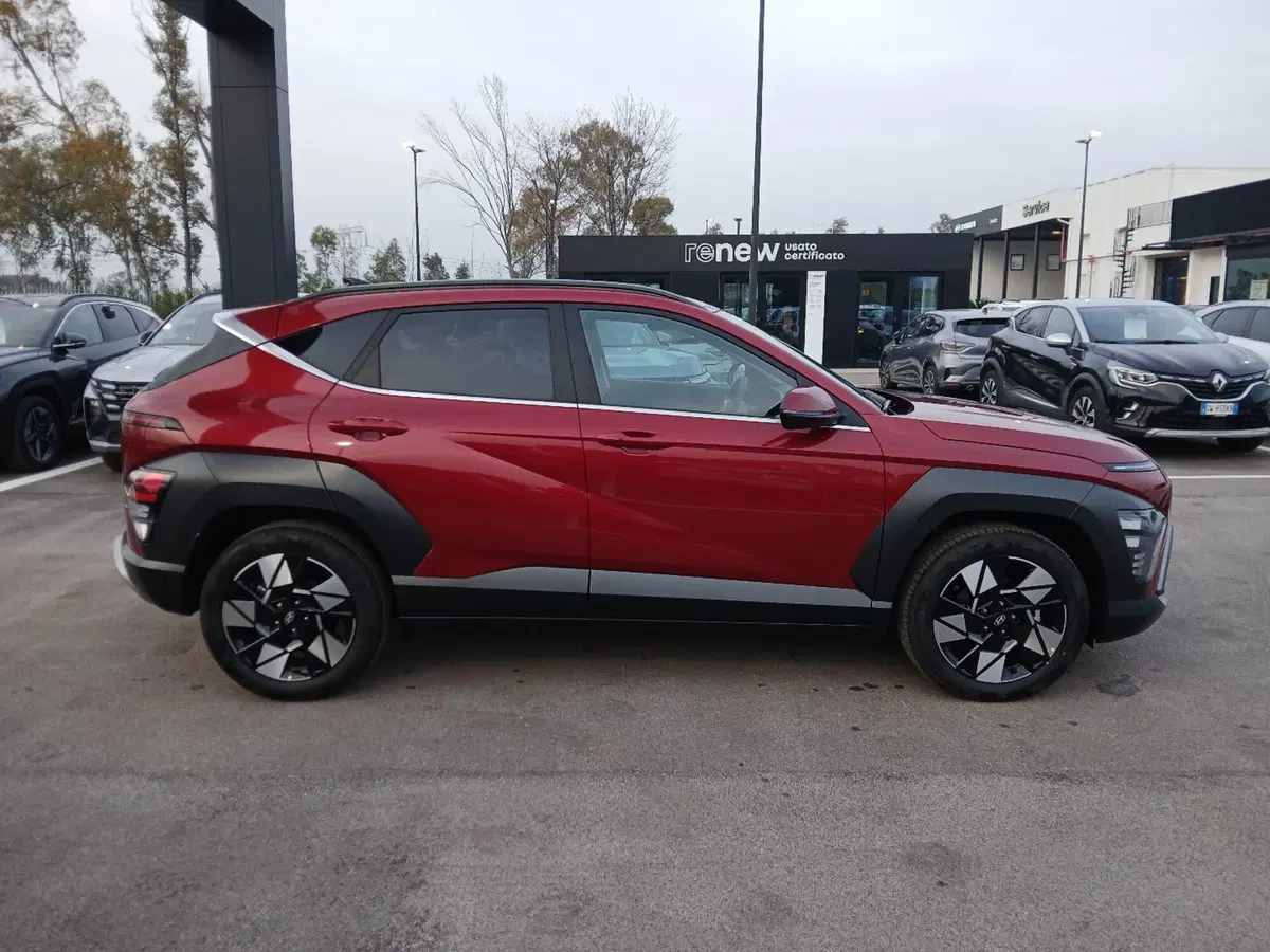 Hyundai Kona nuova a Latina (8)