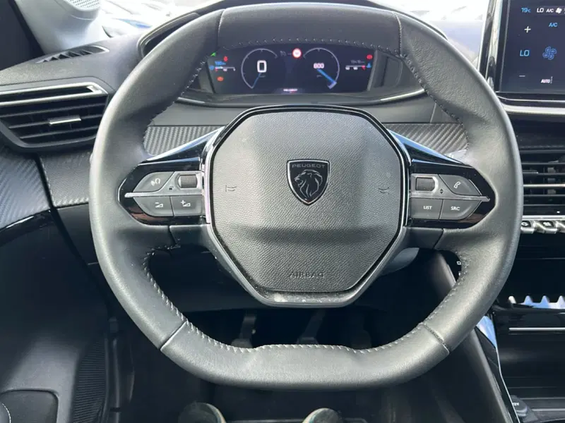 Peugeot 208 usata a Latina (16)