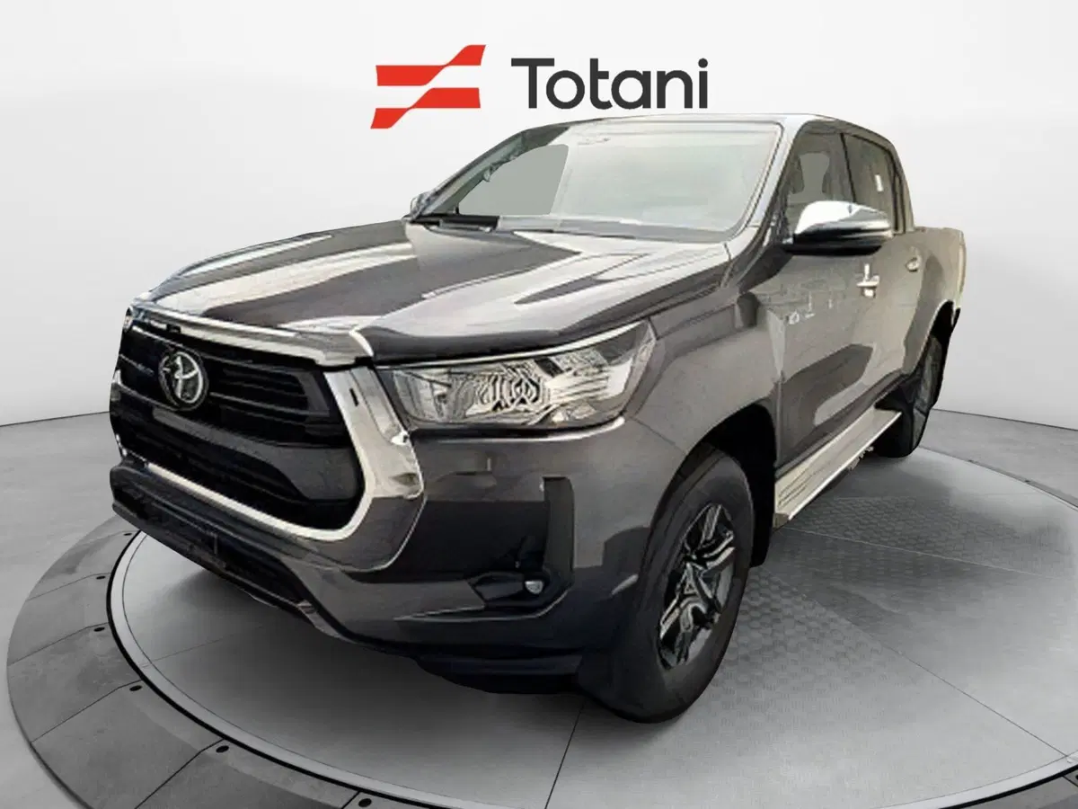 Toyota Hilux nuova a L'Aquila