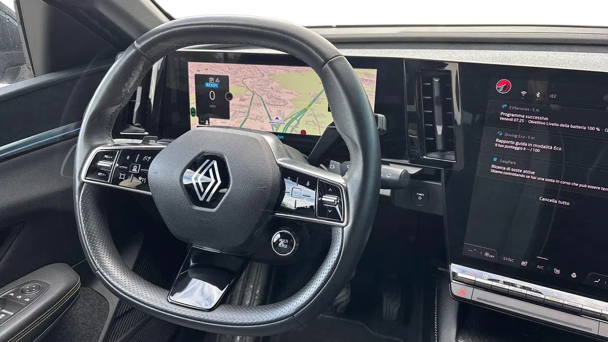 Renault Megane E-Tech Electric usata a Padova (9)