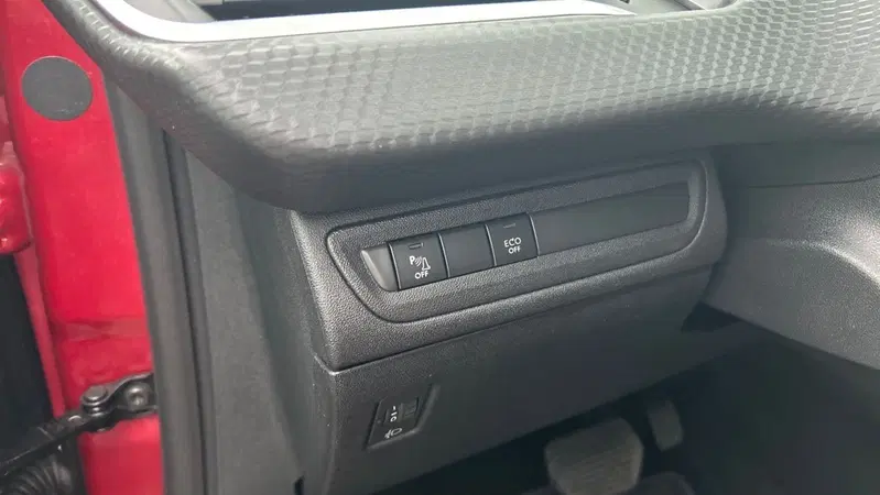 Peugeot 2008 usata a Padova (12)