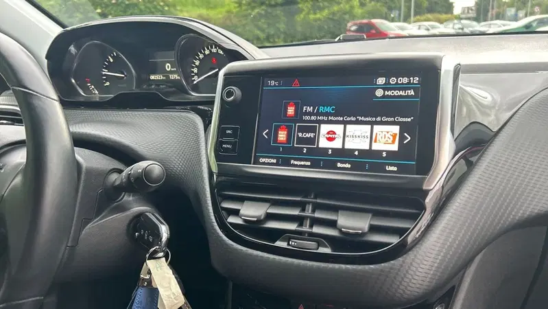 Peugeot 2008 usata a Padova (9)