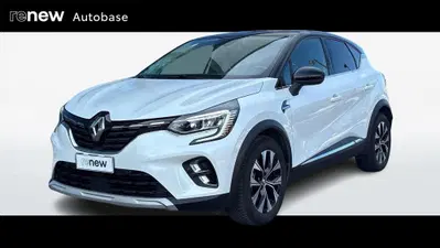 Renault Captur 1.6 full hybrid Techno 145cv auto del 2023 usata a Albignasego