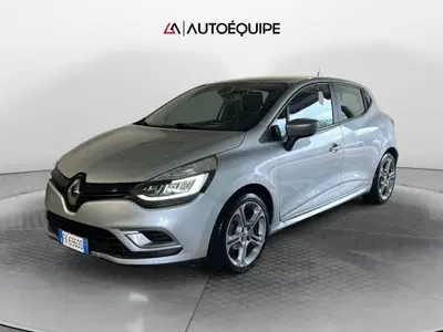 Renault Clio 1.2 TCe 120CV EDC 5 porte GT del 2017 usata a Roma