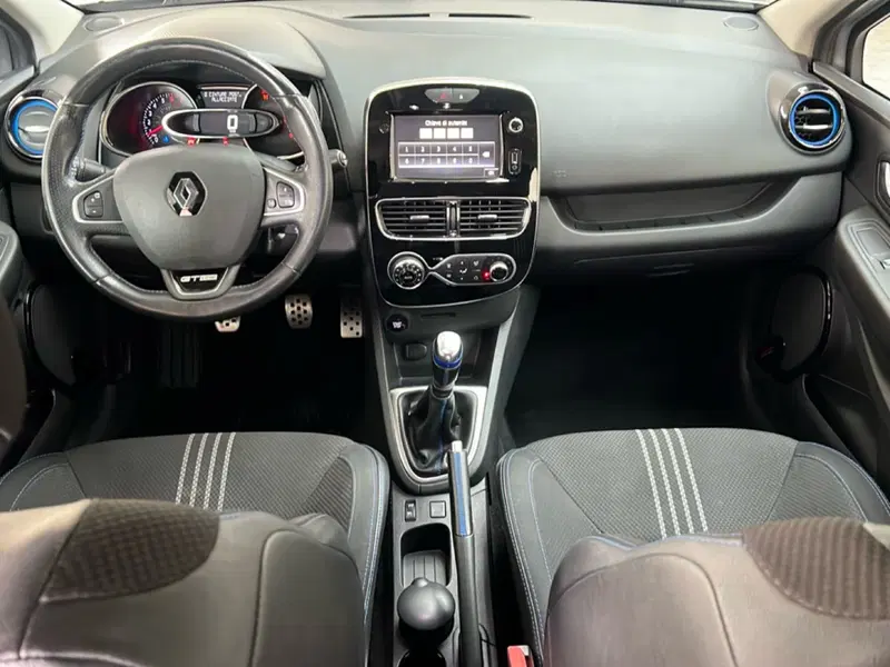 Renault Clio usata a Roma (11)