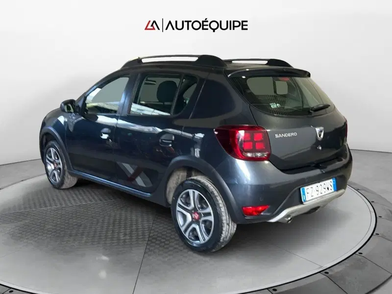 Dacia Sandero usata a Roma (3)