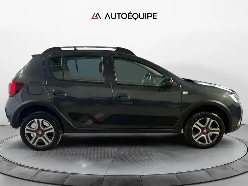 Dacia Sandero usata a Roma (6)