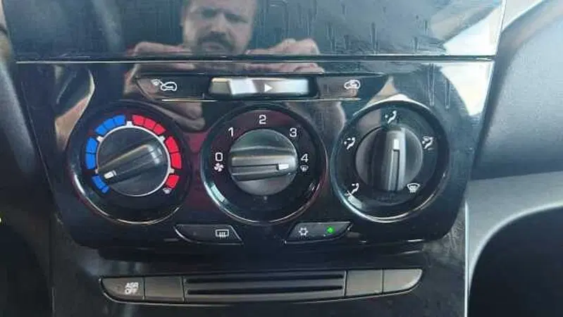 Lancia Ypsilon usata a Firenze (19)