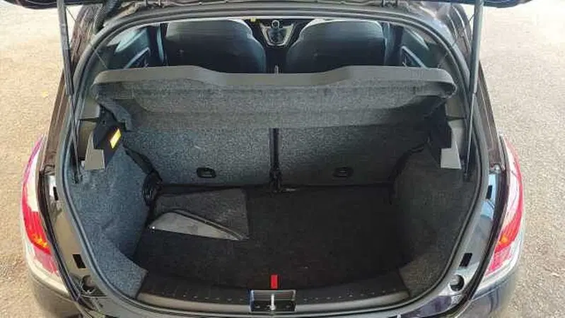 Lancia Ypsilon usata a Firenze (8)