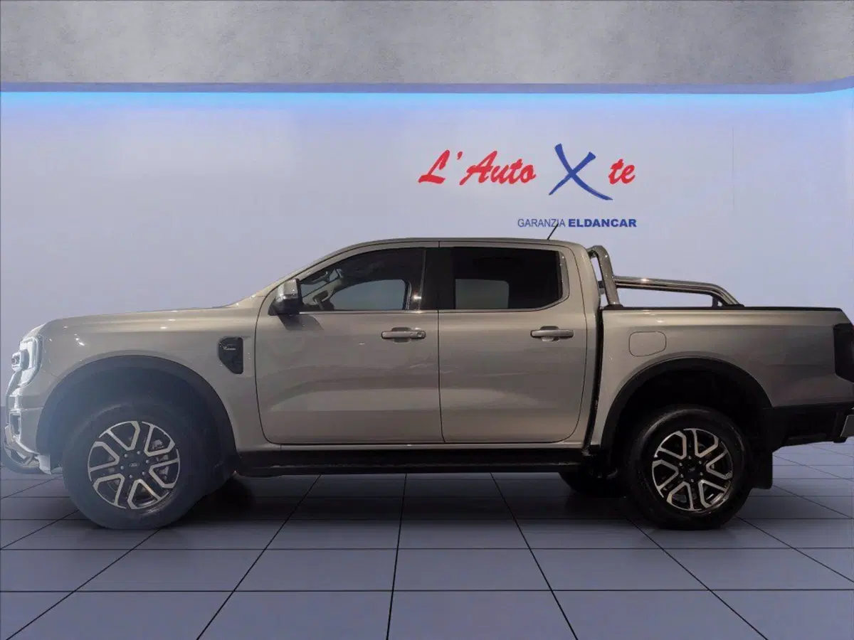 Ford Ranger Pick-up nuova a Milano (4)
