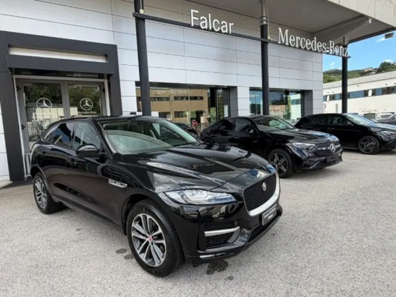 Jaguar F-Pace usata a Potenza
