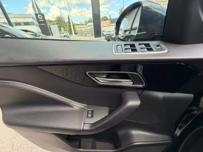 Jaguar F-Pace usata a Potenza (17)