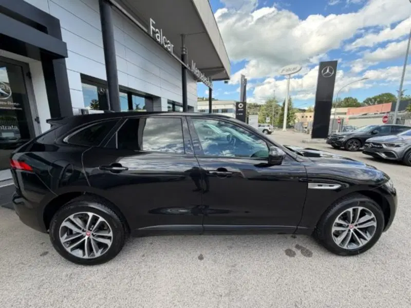 Jaguar F-Pace usata a Potenza (3)