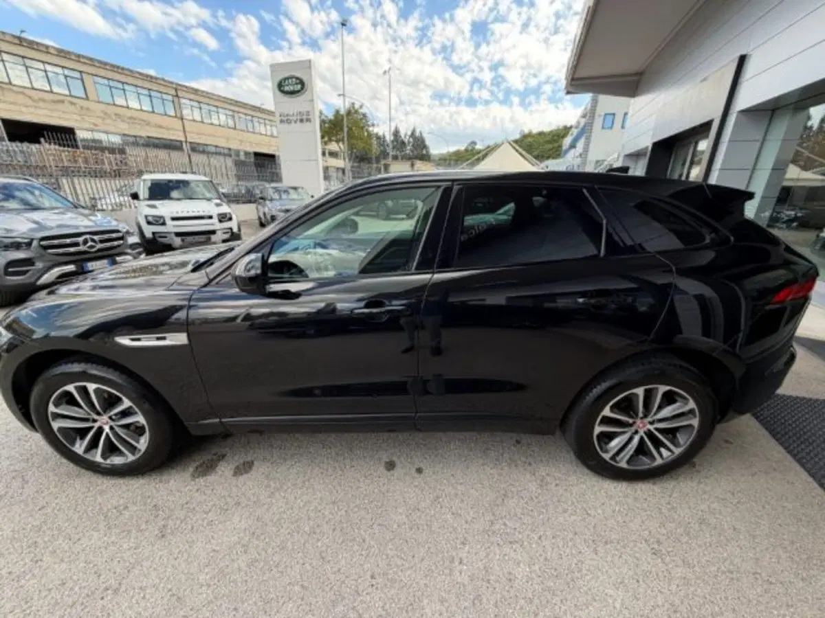 Jaguar F-Pace usata a Potenza (5)