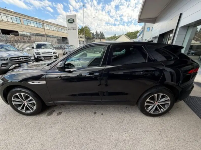 Jaguar F-Pace usata a Potenza (5)