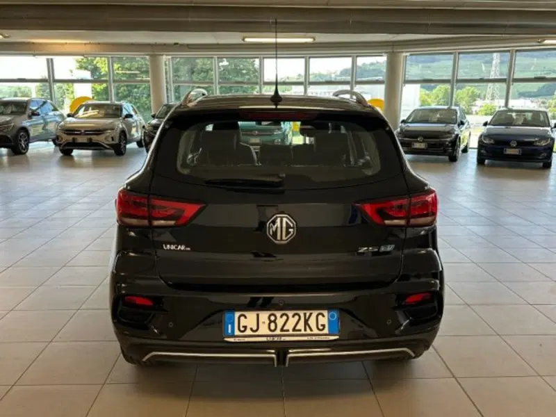 Mg ZS EV usata a Cuneo (6)