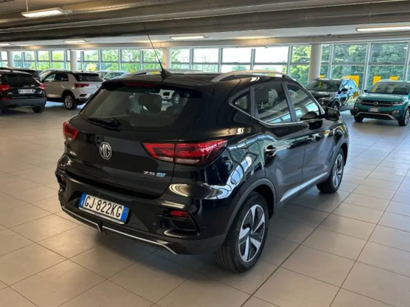 Mg ZS EV usata a Cuneo (7)