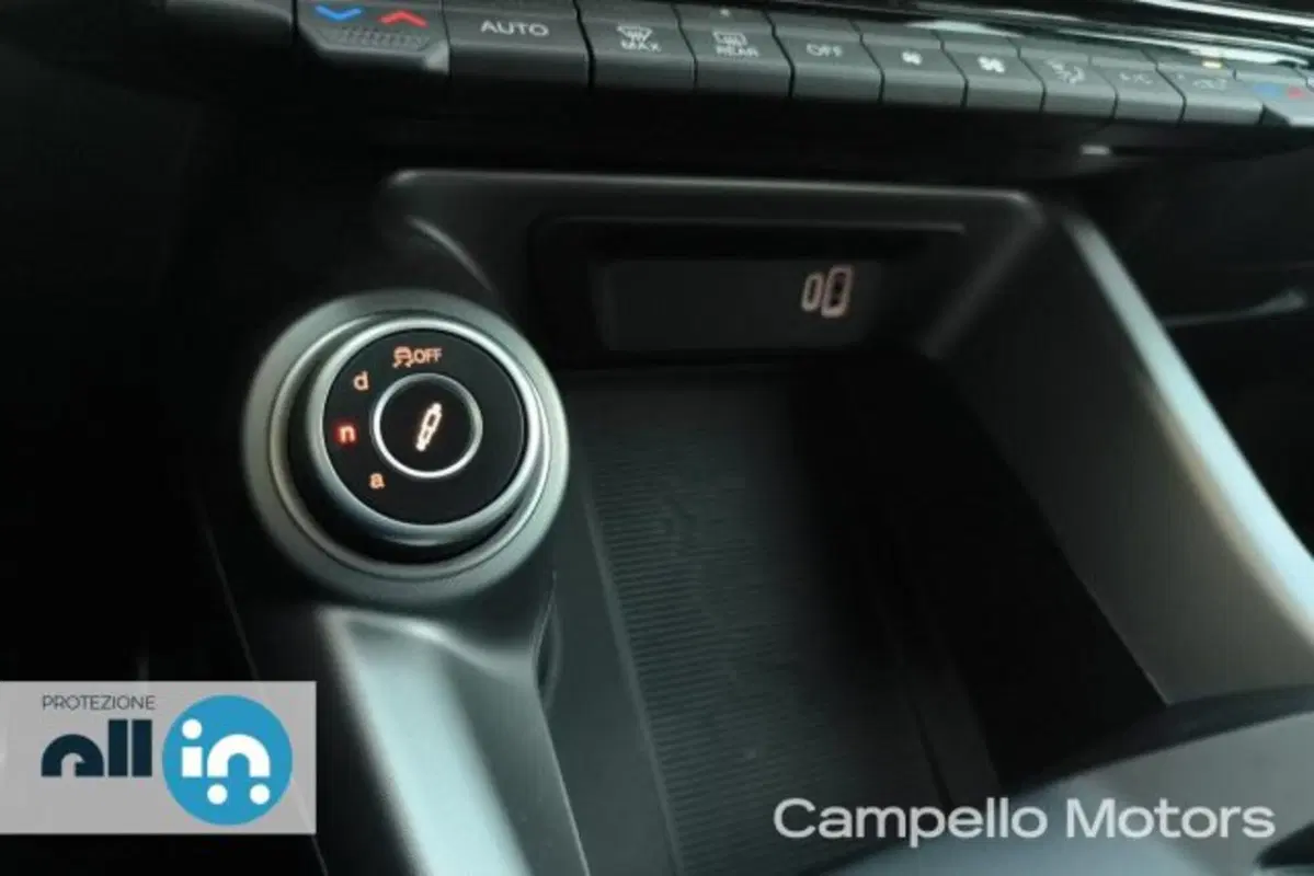 Alfa Romeo Tonale usata a Venezia (14)