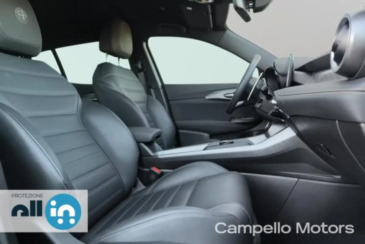Alfa Romeo Tonale usata a Venezia (17)