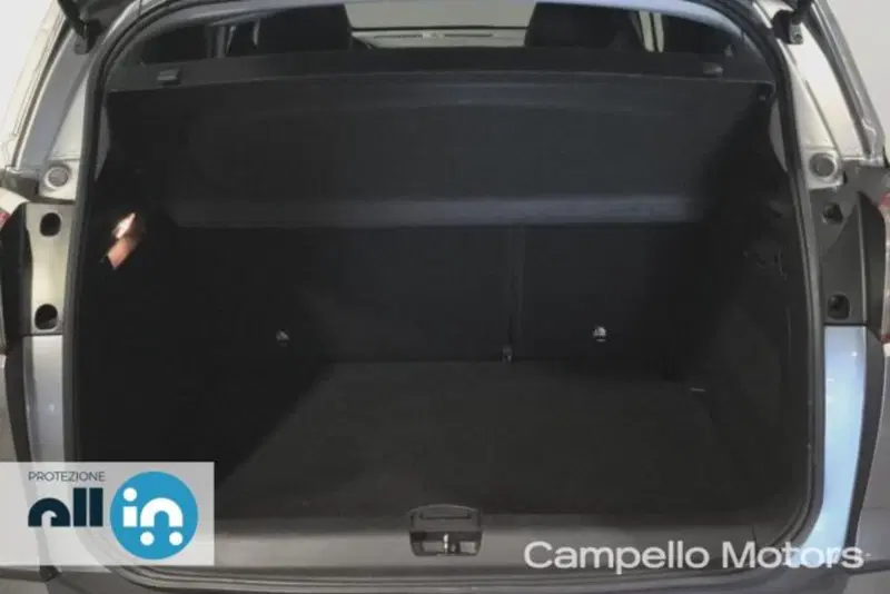 Opel Crossland X usata a Venezia (13)