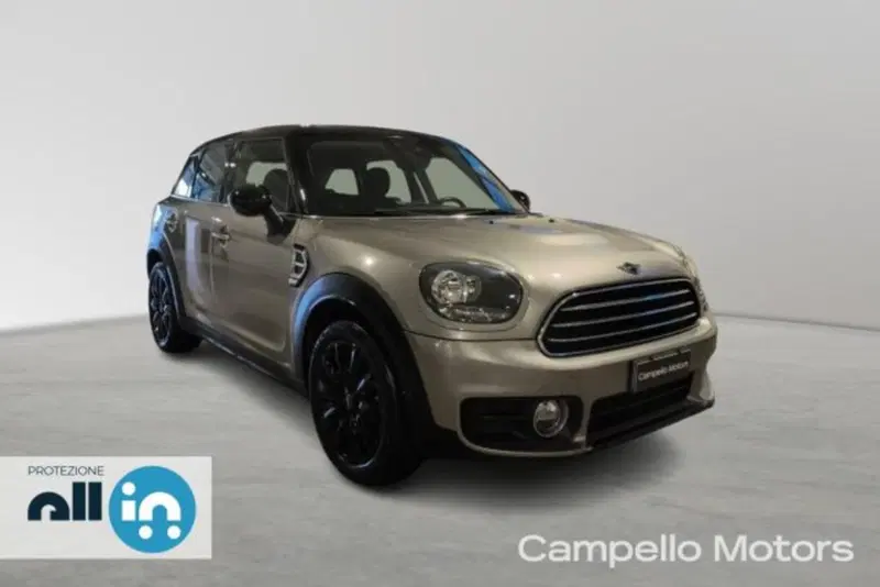 MINI Mini Countryman usata a Venezia