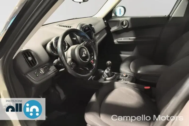 MINI Mini Countryman usata a Venezia (10)