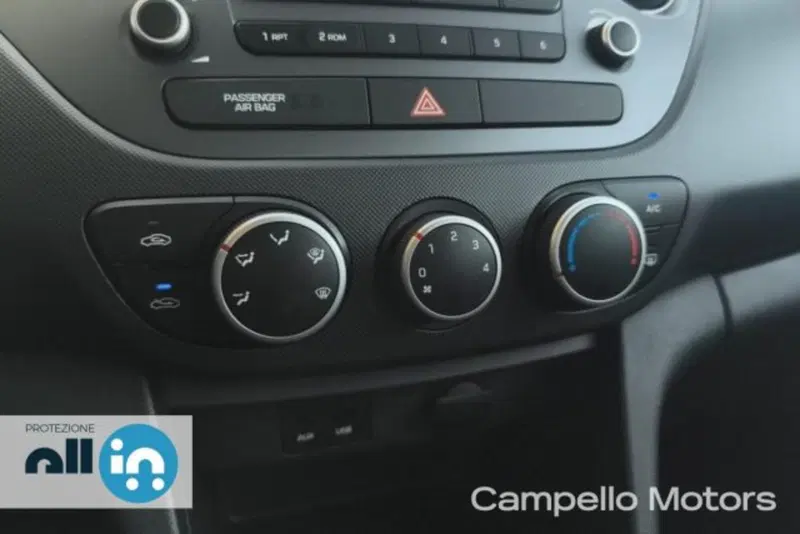 Hyundai i10 usata a Venezia (11)