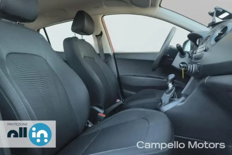 Hyundai i10 usata a Venezia (14)