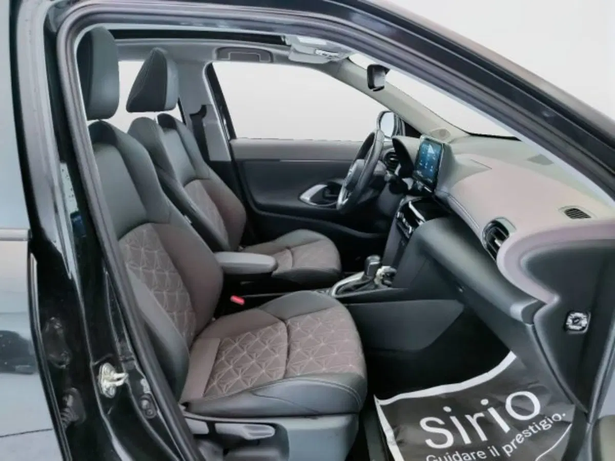 Toyota Yaris Cross usata a Teramo (11)