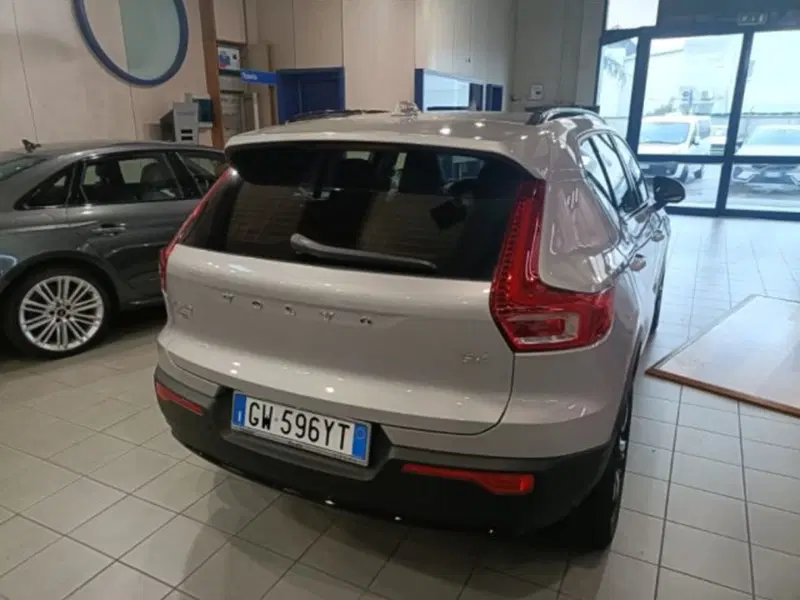 Volvo XC40 usata a Novara (14)