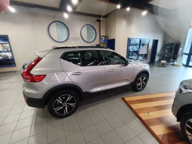 Volvo XC40 usata a Novara (16)
