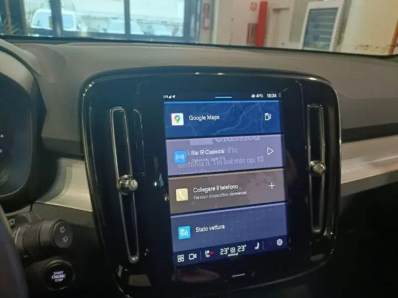 Volvo XC40 usata a Novara (6)