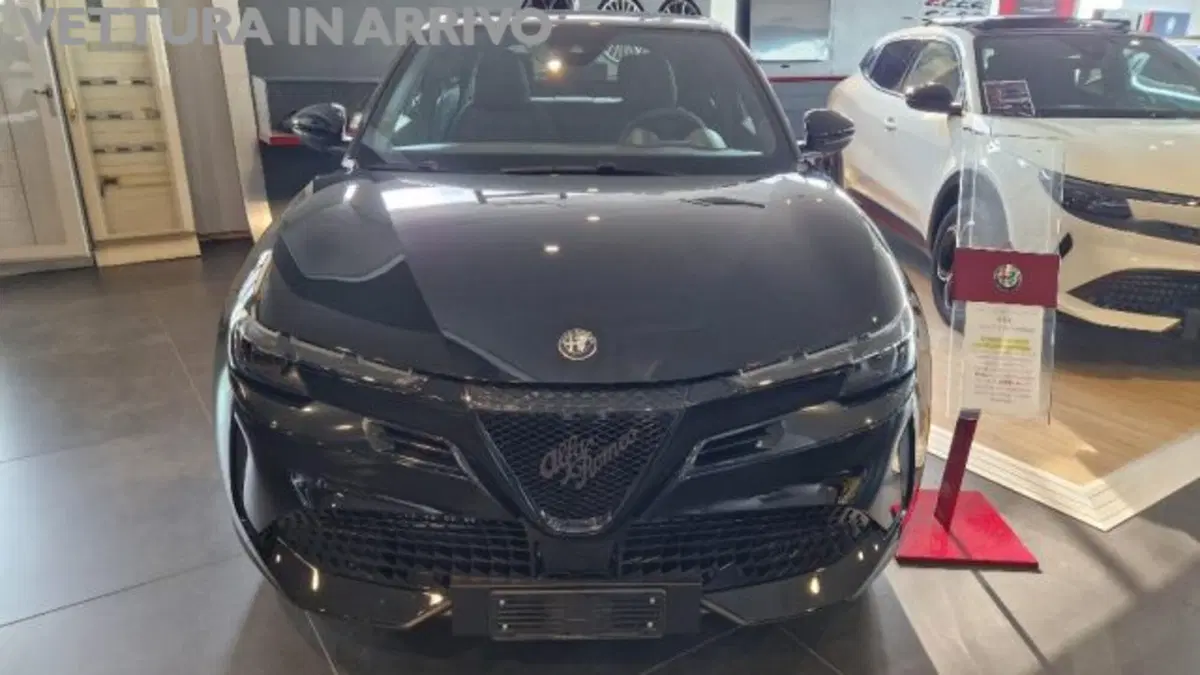 Alfa Romeo Junior nuova a Modena