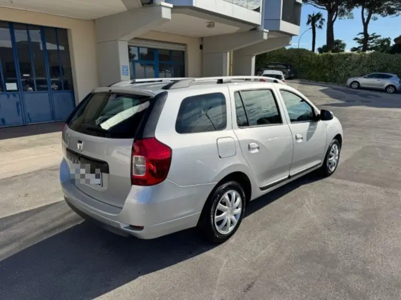Dacia Logan usata a Macerata (4)