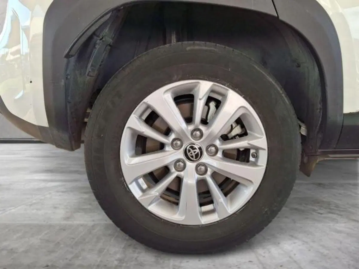 Toyota Yaris Cross usata a Roma (14)