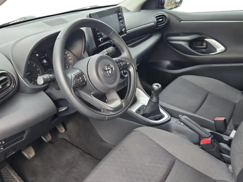 Toyota Yaris usata a Roma (7)