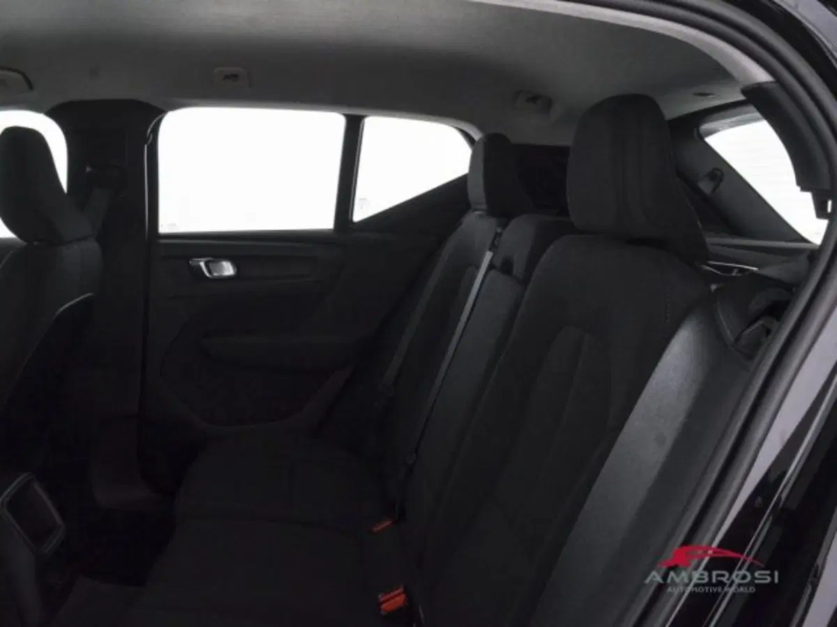 Volvo XC40 usata a Perugia (10)