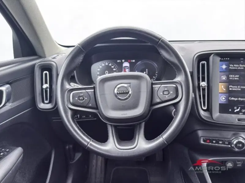 Volvo XC40 usata a Perugia (12)