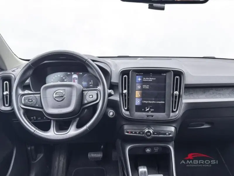 Volvo XC40 usata a Perugia (13)