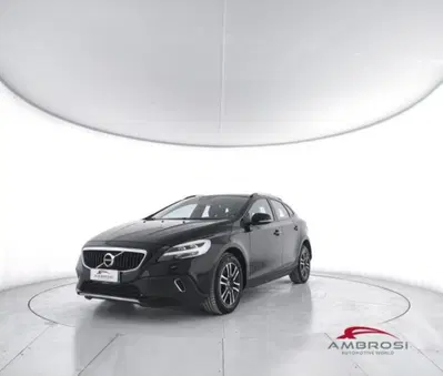 Volvo V40 Cross Country D2 Geartronic Business Plus del 2019 usata a Corciano