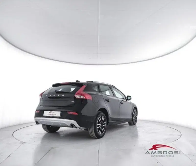 Volvo V40 Cross Country usata a Perugia (3)