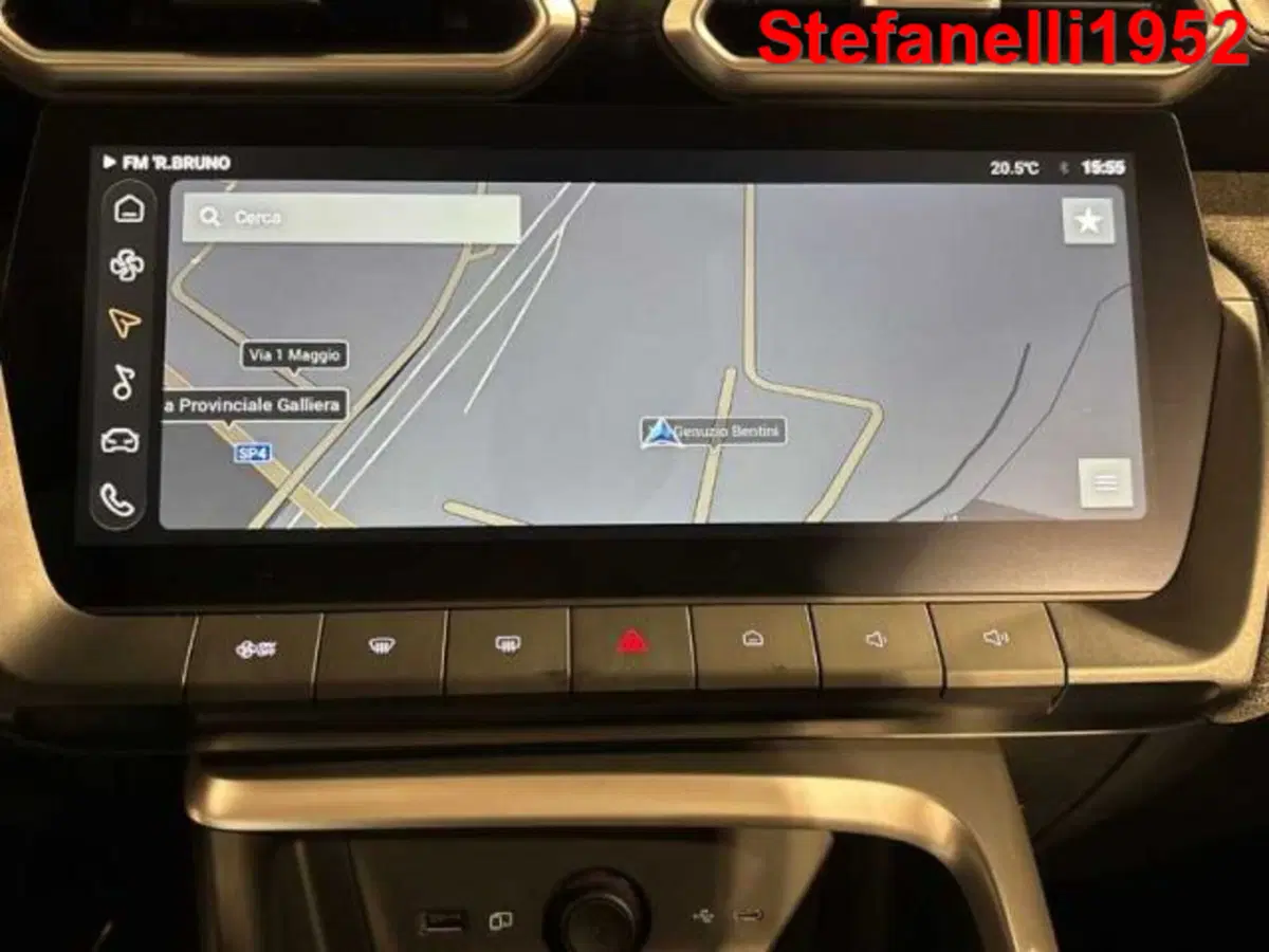 Mg ZS EV nuova a Bologna (17)