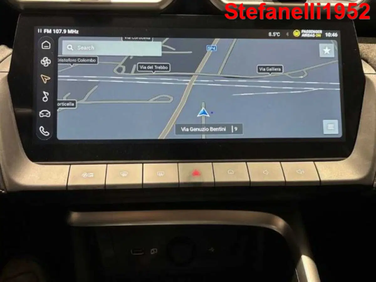 Mg ZS EV nuova a Bologna (17)
