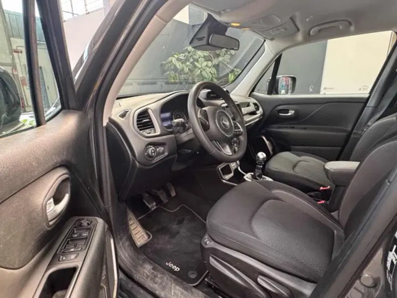Jeep Renegade usata a Vercelli (11)