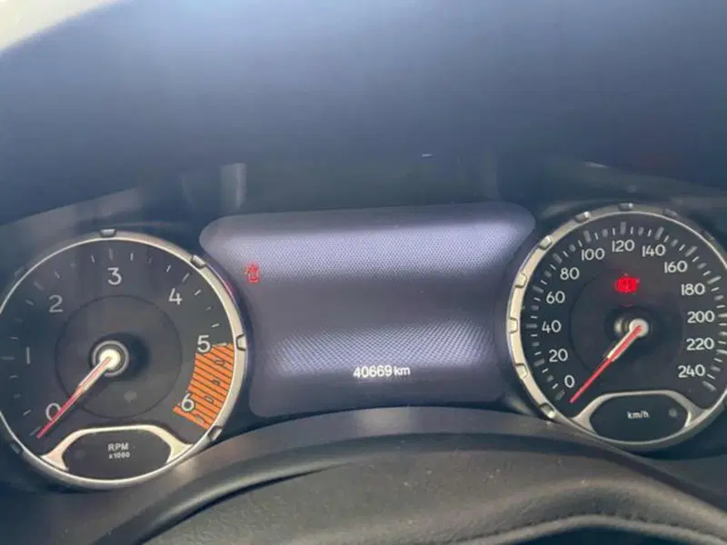 Jeep Renegade usata a Vercelli (12)