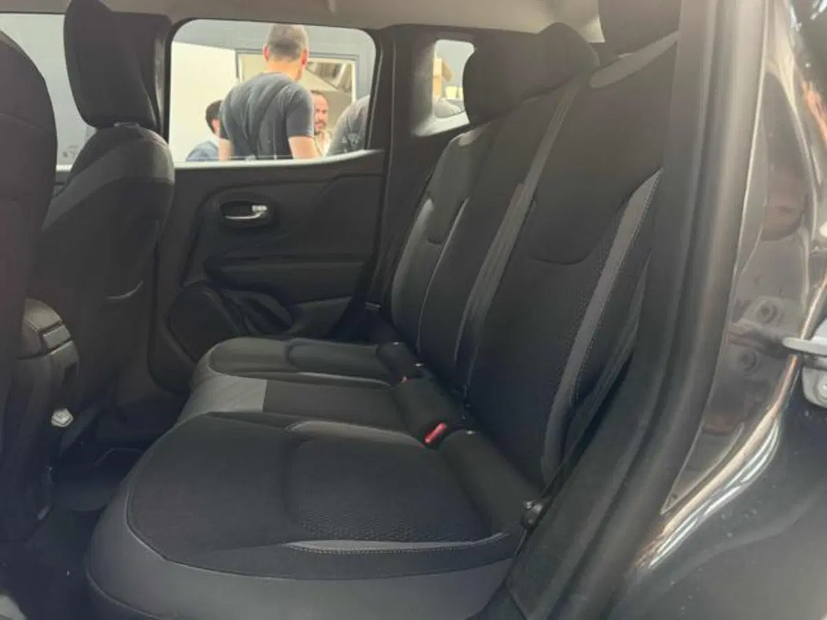 Jeep Renegade usata a Vercelli (15)