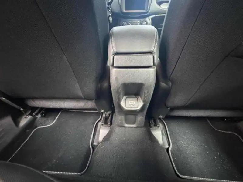 Jeep Renegade usata a Vercelli (18)